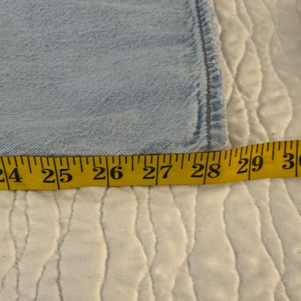 American Eagle Outfitters Light Wash Wide Leg Jeans - Picture 9 of 9